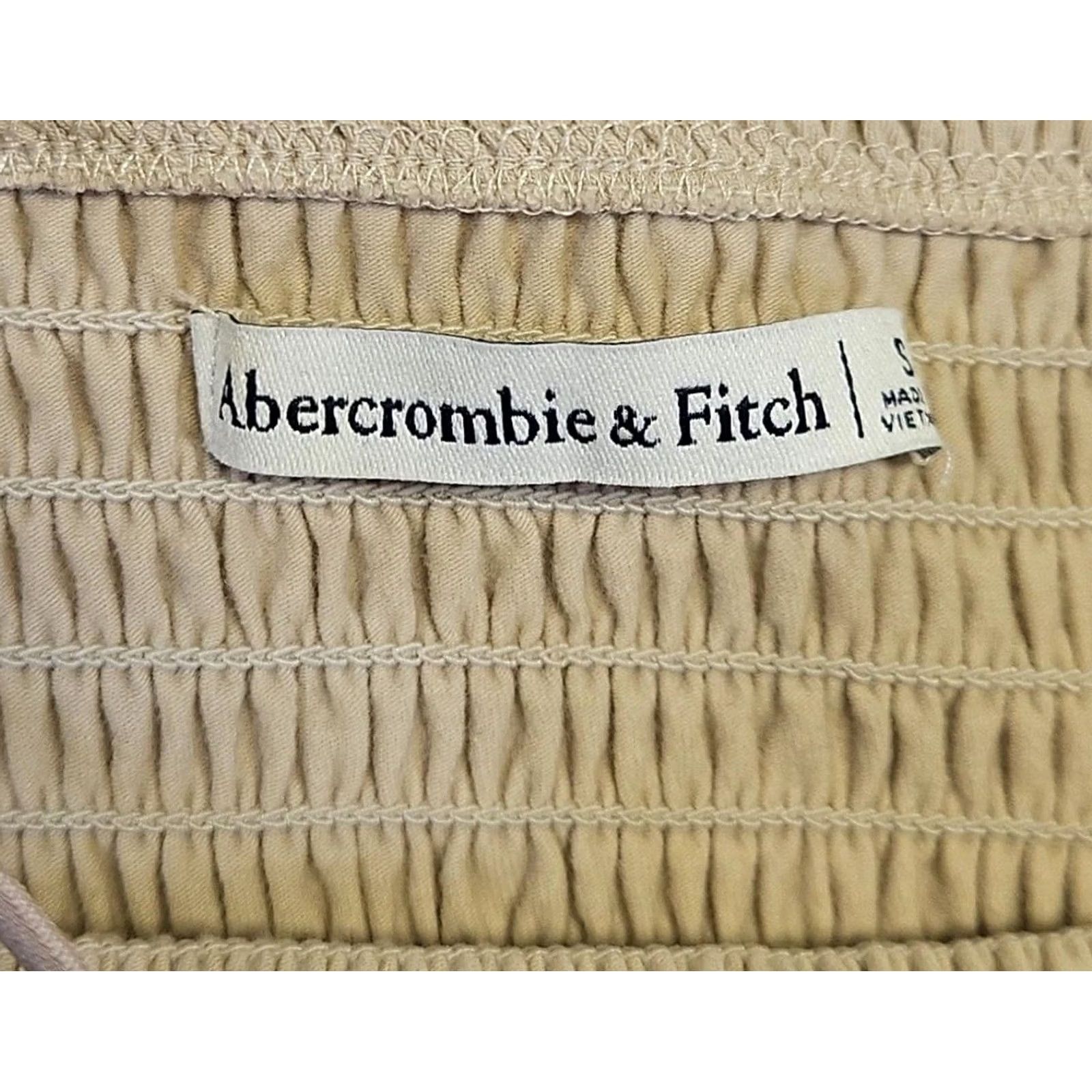 Abercrombie & Fitch Abercrombie & Fitch Smocked Cami Tank Beige Oatmeal Stretch Fitted Top Size S Dress? Size S / US 4 / IT 40 - 4 Thumbnail