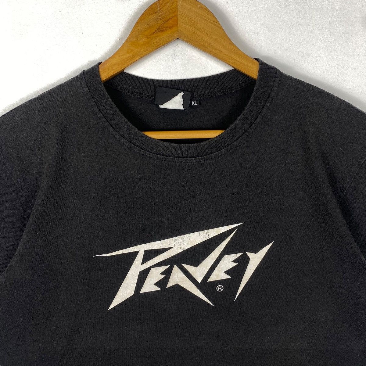 Vintage Vintage PEAVEY Logo Graphic Faded Tee Shirt Extra Large Size Size US XL / EU 56 / 4 - 2 Thumbnail