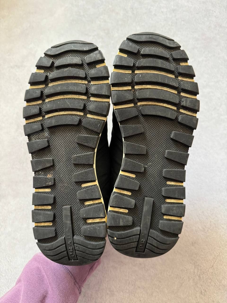 Prada Prada Low Trainers Size US 7.5 / EU 40-41 - 9 Thumbnail