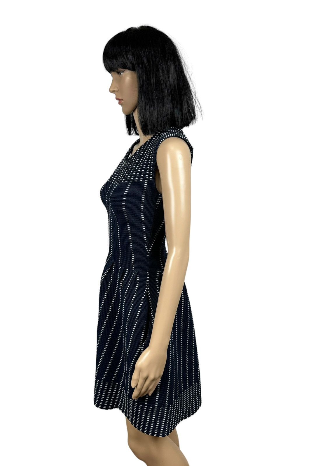 Maje Maje Romuald Striped Jacquard Mini Dress size 1 Size S / US 4 / IT 40 - 5 Thumbnail
