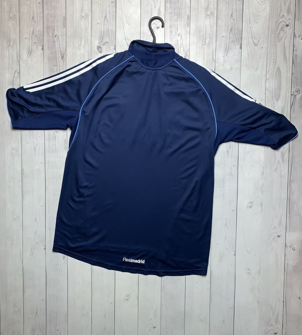 Adidas × Vintage Vintage adidas Real Madrid soccer jersey Siemens navy size L Size US L / EU 52-54 / 3 - 5 Thumbnail