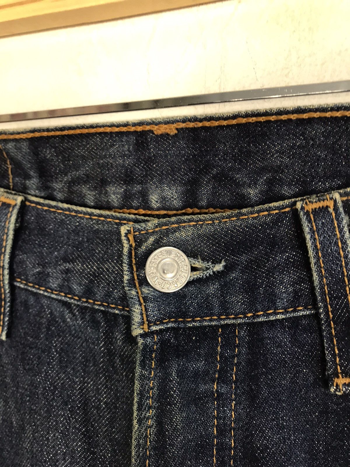 Levi's Vintage Clothing Levi's Lot 501 Indigo Denim Jeans Buttonfly Straight Size US 30 / EU 46 - 7 Thumbnail