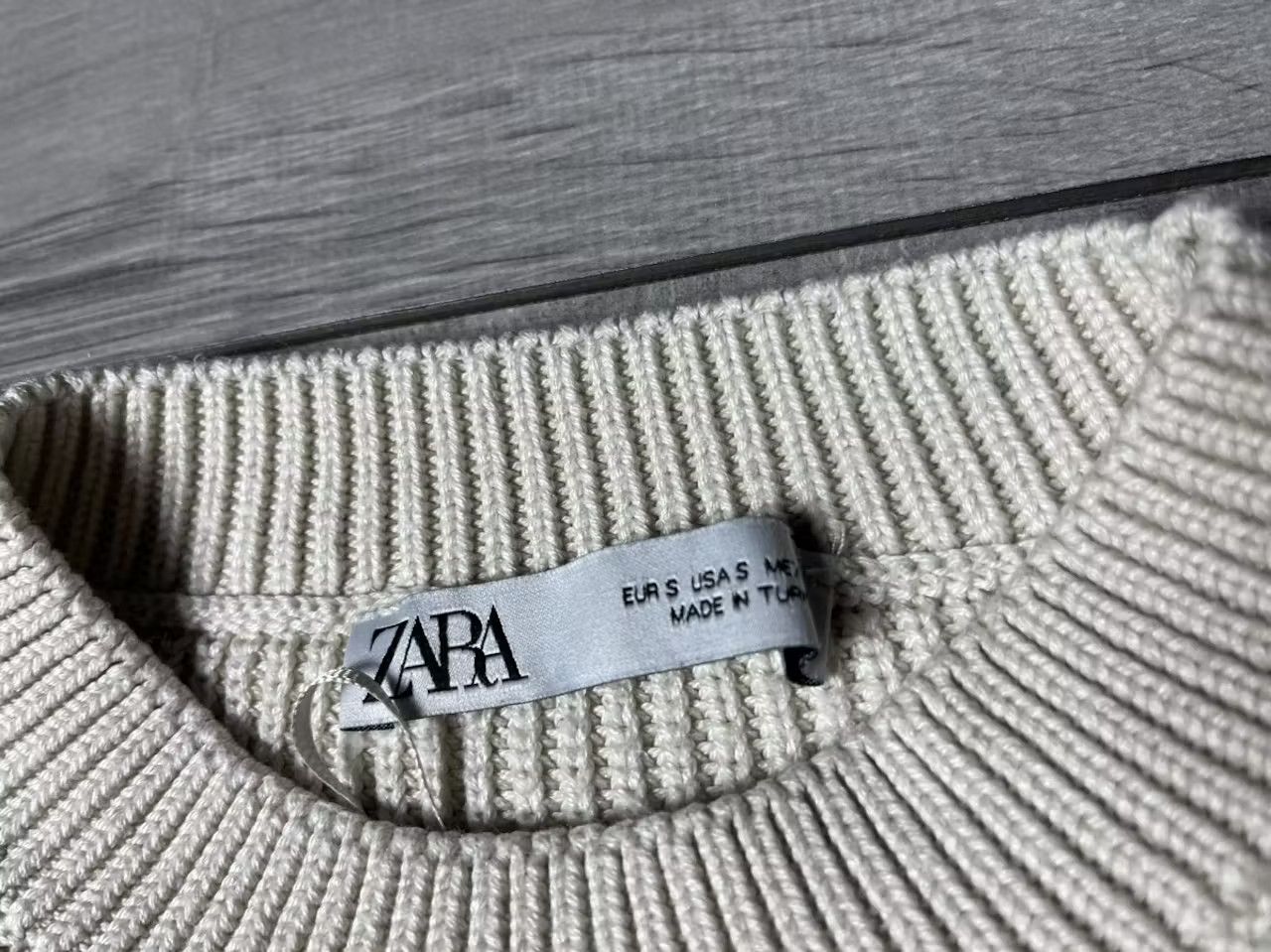 Japanese Brand Zara sweater pocket streetwear Japanese size S/M Size US S / EU 44-46 / 1 - 3 Thumbnail