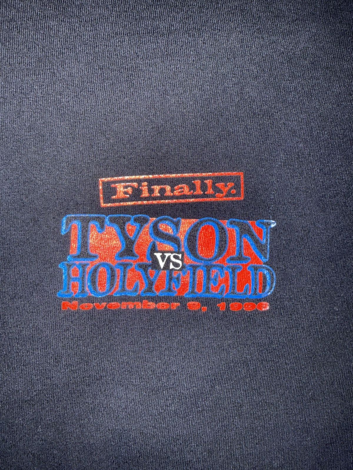 Vintage Vintage Tyson vs Holyfield 1996 tee Size US L / EU 52-54 / 3 - 3 Thumbnail