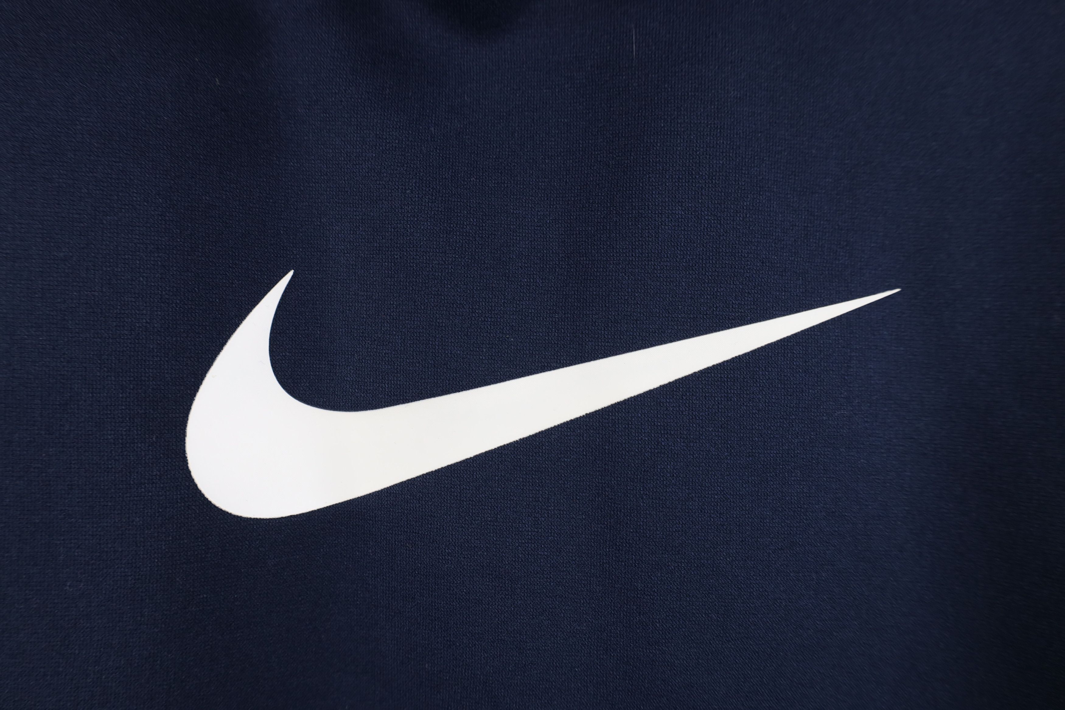 Nike Vintage Y2K Nike Center Big Swoosh Hoodie Sweatshirt Blue Size US L / EU 52-54 / 3 - 4 Thumbnail