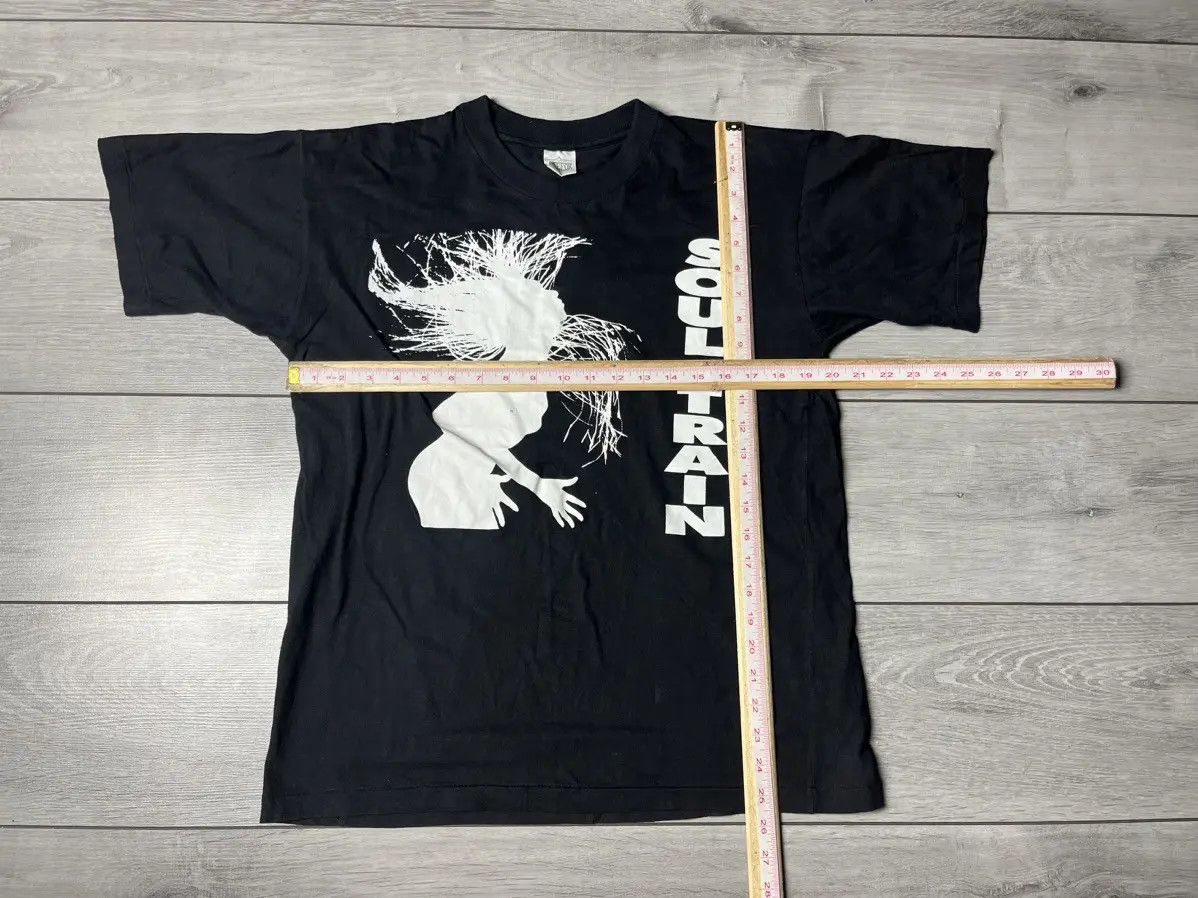 Band Tees Vintage Soul train T-shirt tour tee size Medium 94 Size US M / EU 48-50 / 2 - 5 Thumbnail