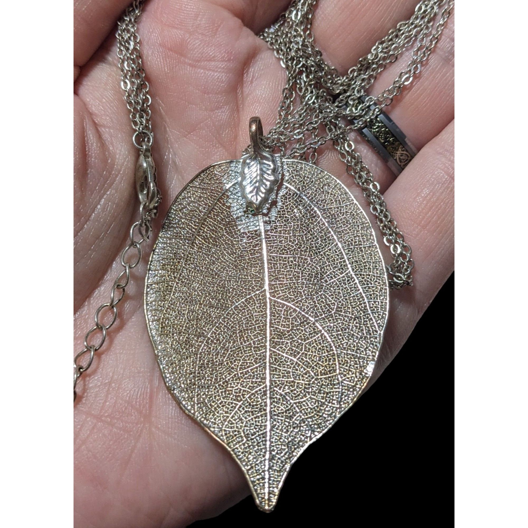Other Vintage Silver Electroplated Leaf Necklace Size ONE SIZE - 4 Thumbnail