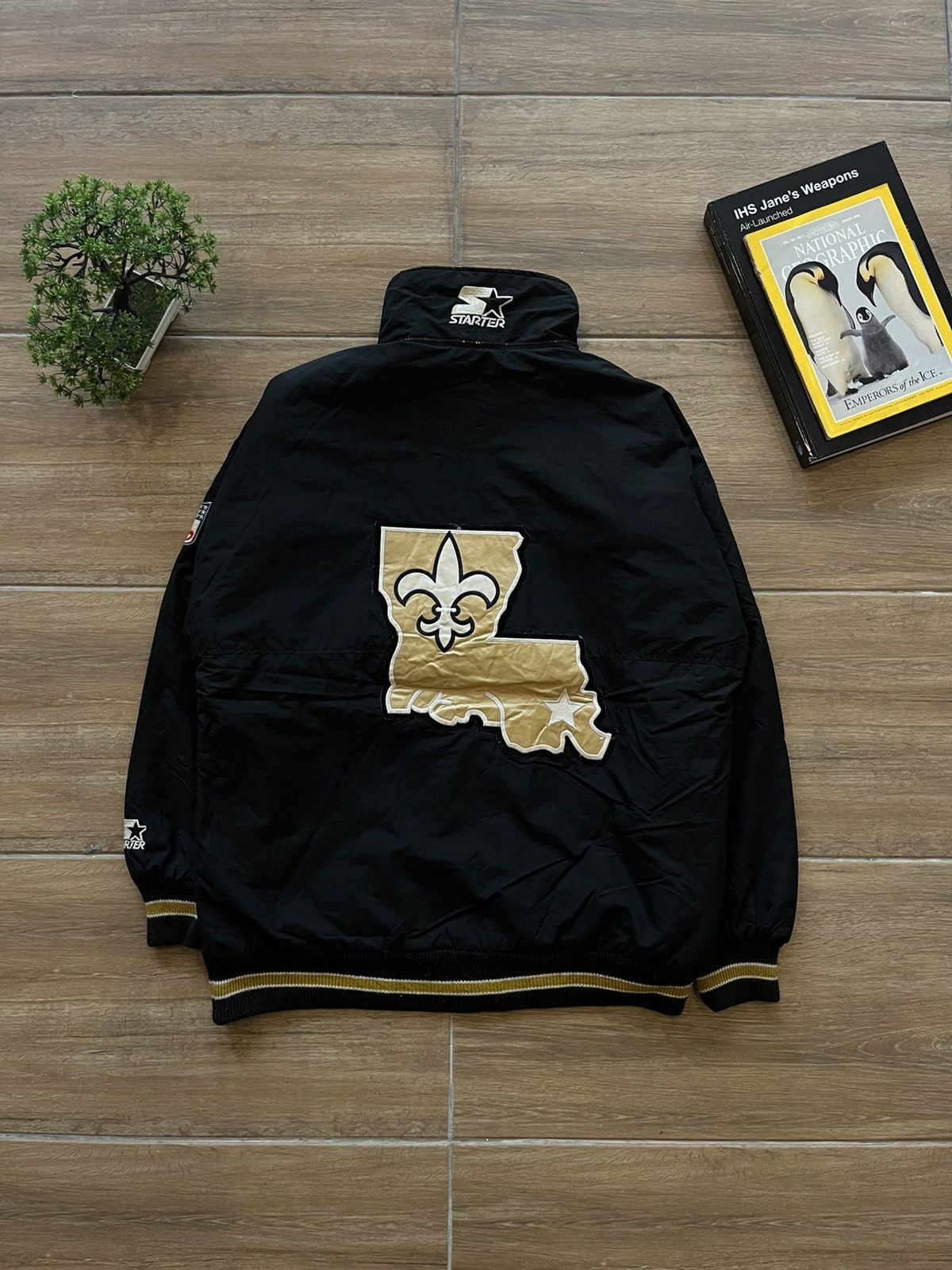 NFL × Starter × Vintage Vtg Starter New Orleans Saints Jacket Size US L / EU 52-54 / 3 - 1 Thumbnail
