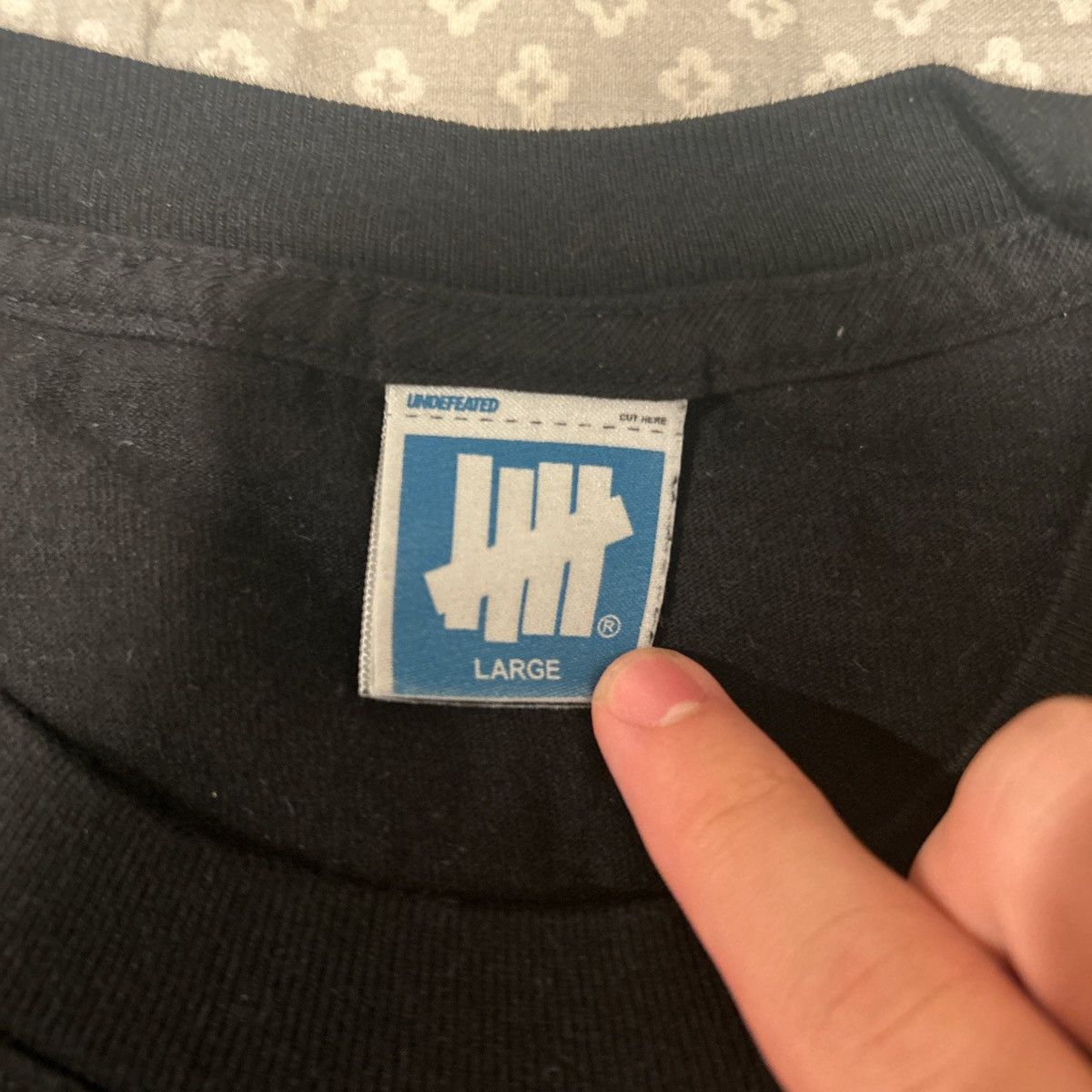 Undefeated Undefeated Valorant Champions 2023 Tee Size US L / EU 52-54 / 3 - 2 Thumbnail