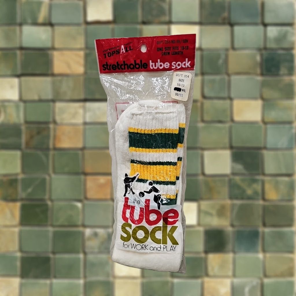 Vintage VINTAGE TopsAll SOCKS Shirt? (invalid) Size ONE SIZE - 1 Thumbnail