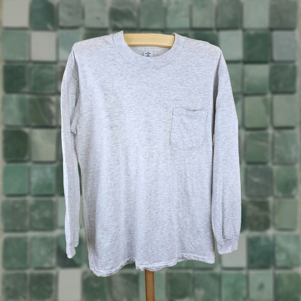 Vintage VINTAGE TownCraft T-Shirt Men Long Sleeve Gray One Pocket 90s SZ M Size US M / EU 48-50 / 2 - 1 Thumbnail