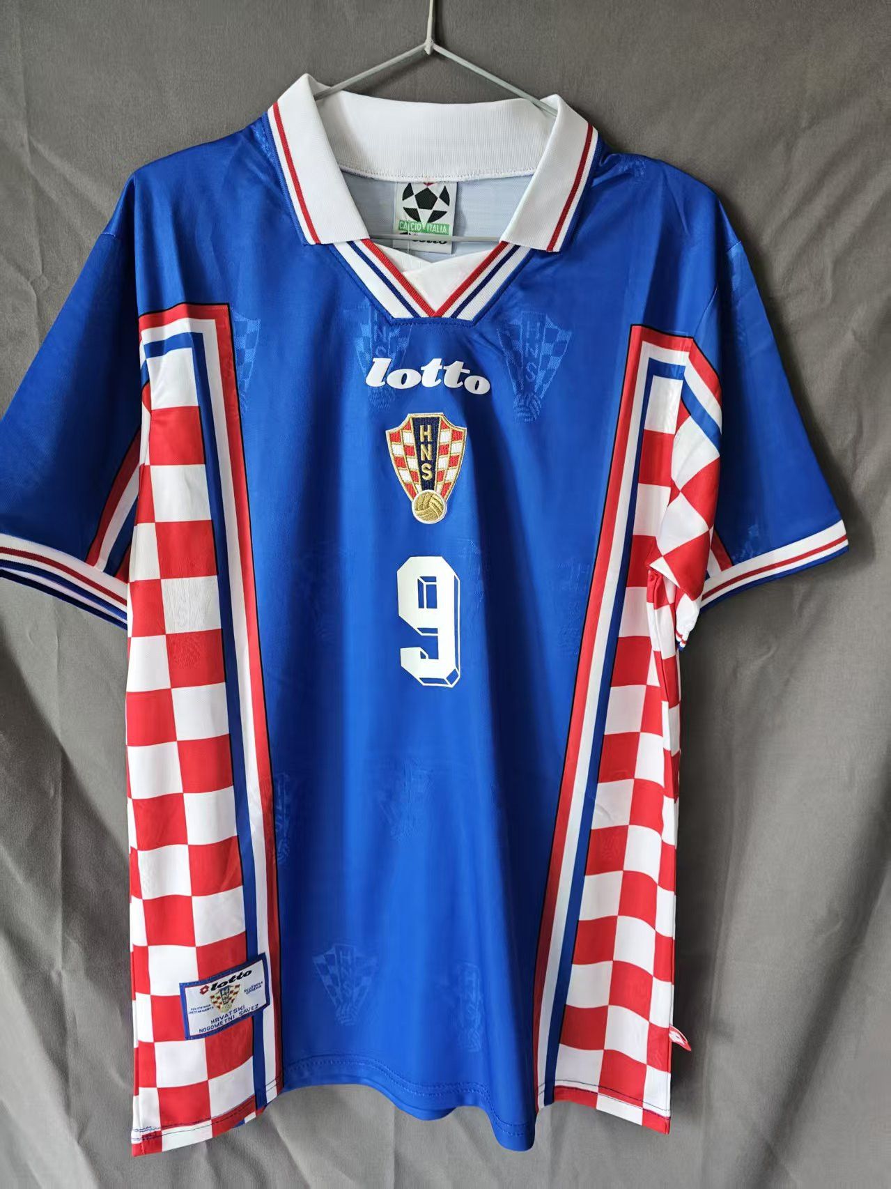 Other 1998 Croatia #9 Davor Šuker Jersey Home Size US XL / EU 56 / 4 - 1 Thumbnail