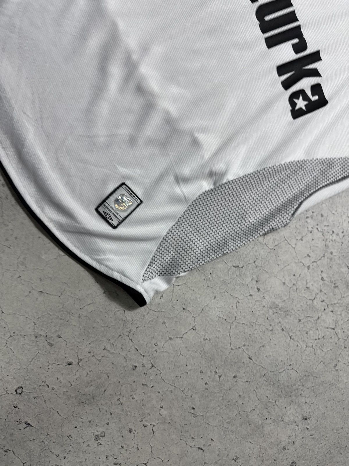 Umbro Umbro FC Besiktas 2008/2009 Vintage Soccer Jersey Size US L / EU 52-54 / 3 - 3 Thumbnail