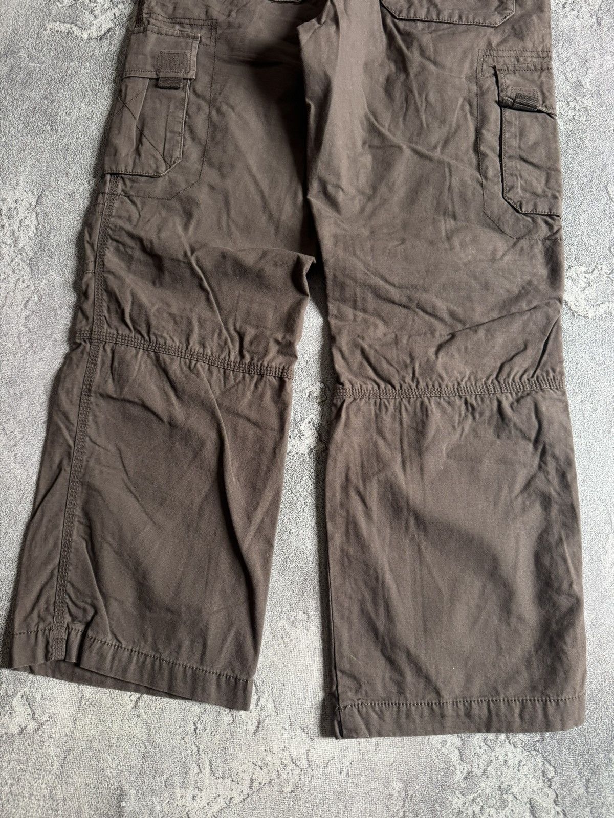 Le Grande Bleu (L.G.B.) Clockhouse 30/30 cargo multipocket pants trousers baggy Y2K Size US 30 / EU 46 - 5 Thumbnail
