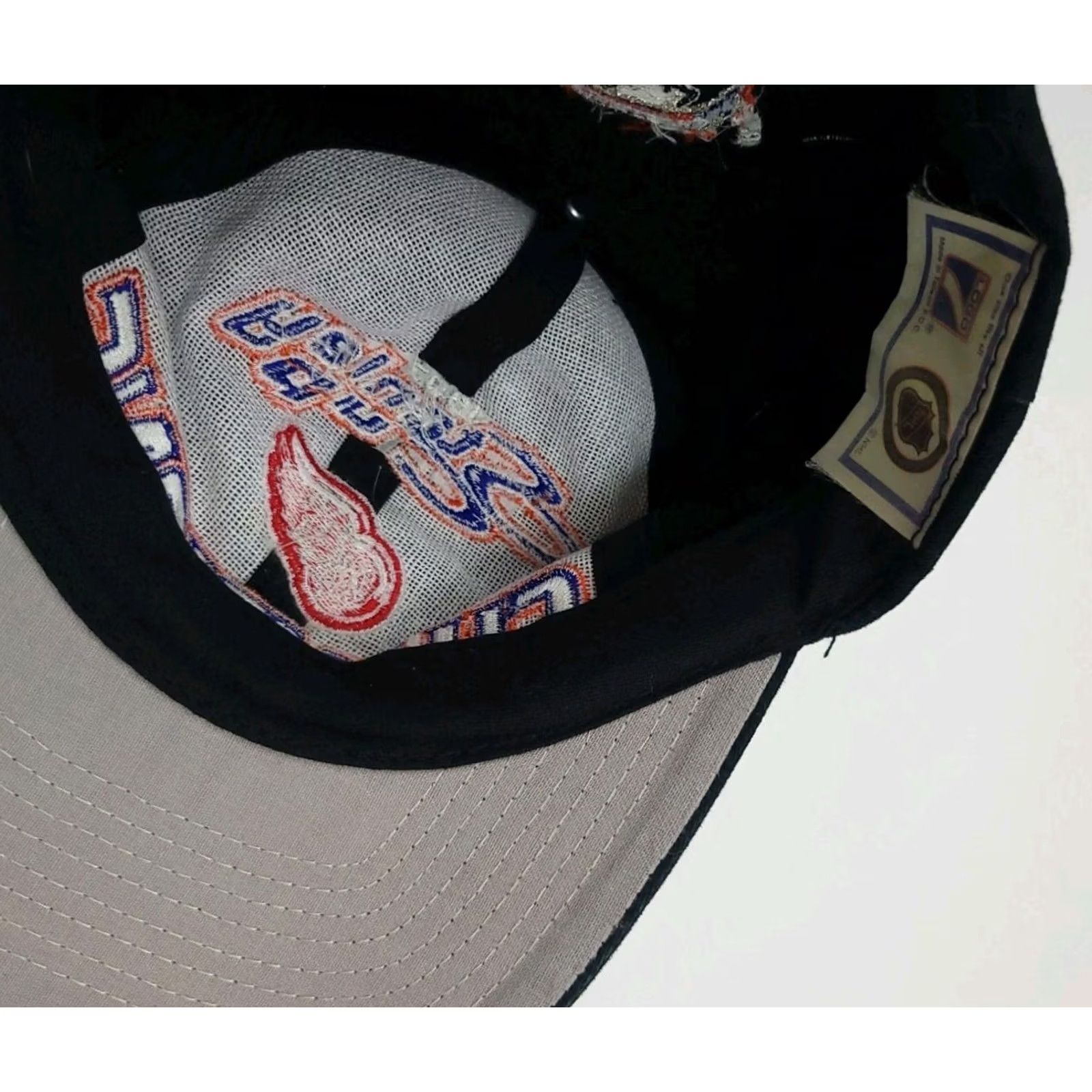 Logo 7 VINTAGE Detroit Red Wings Stanley Cup Champions Hat Logo 7 90s NHL Hockey Baseball Cap Men Adjustable Black Size Adult Mens Size ONE SIZE - 4 Thumbnail