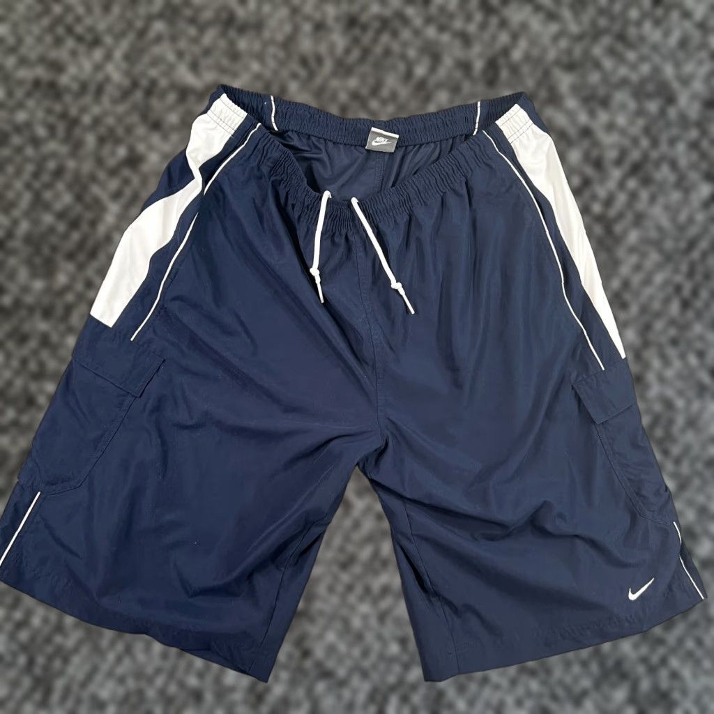 Nike Nike Shorts Men XXL Gray Navy Blue Logo Pocket Trunk Active Swim Bottom Bag Pocket Trunks Y2K Size US 39 - 1 Thumbnail