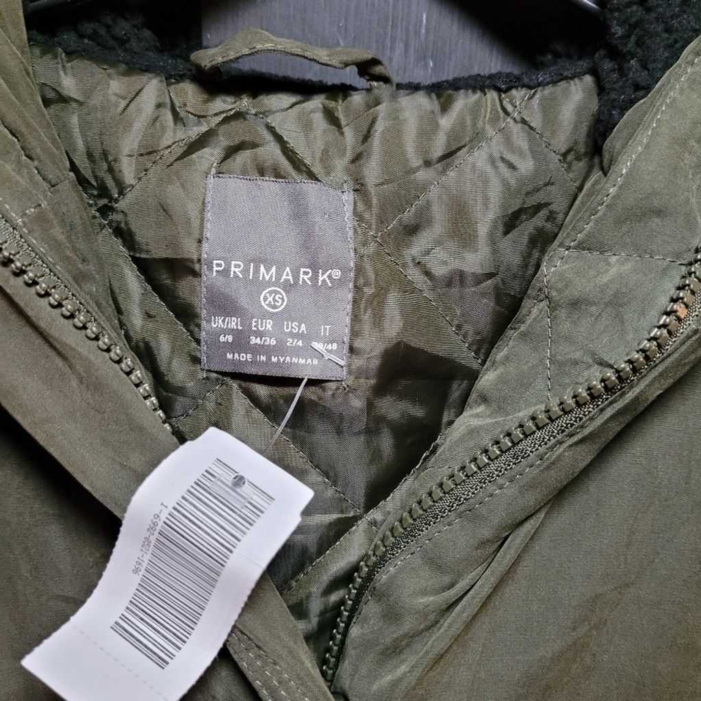 Primark Primark,parka coat, green and black, NWT, Size XSMALL Size XS / US 0-2 / IT 36-38 - 2 Thumbnail