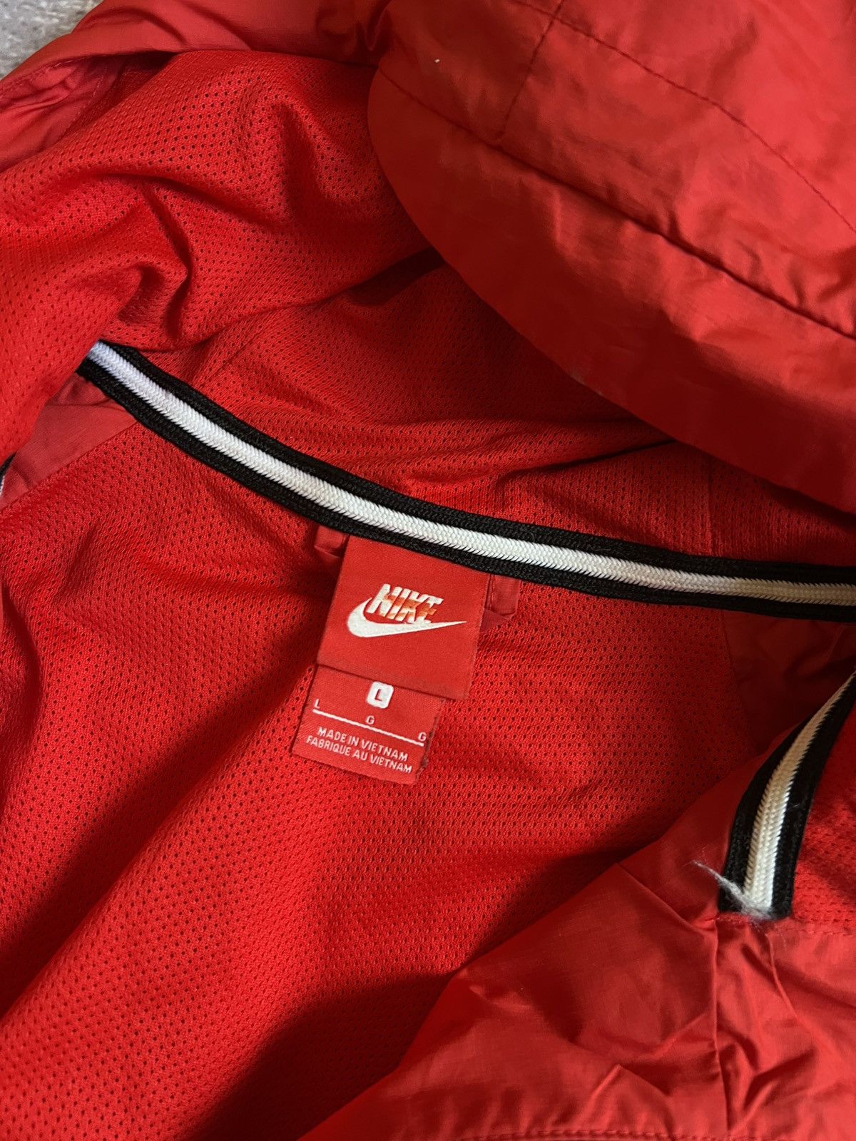 Nike Nike Paris Saint-Germain Windbreaker Hoodie L Navy Size US L / EU 52-54 / 3 - 13 Thumbnail