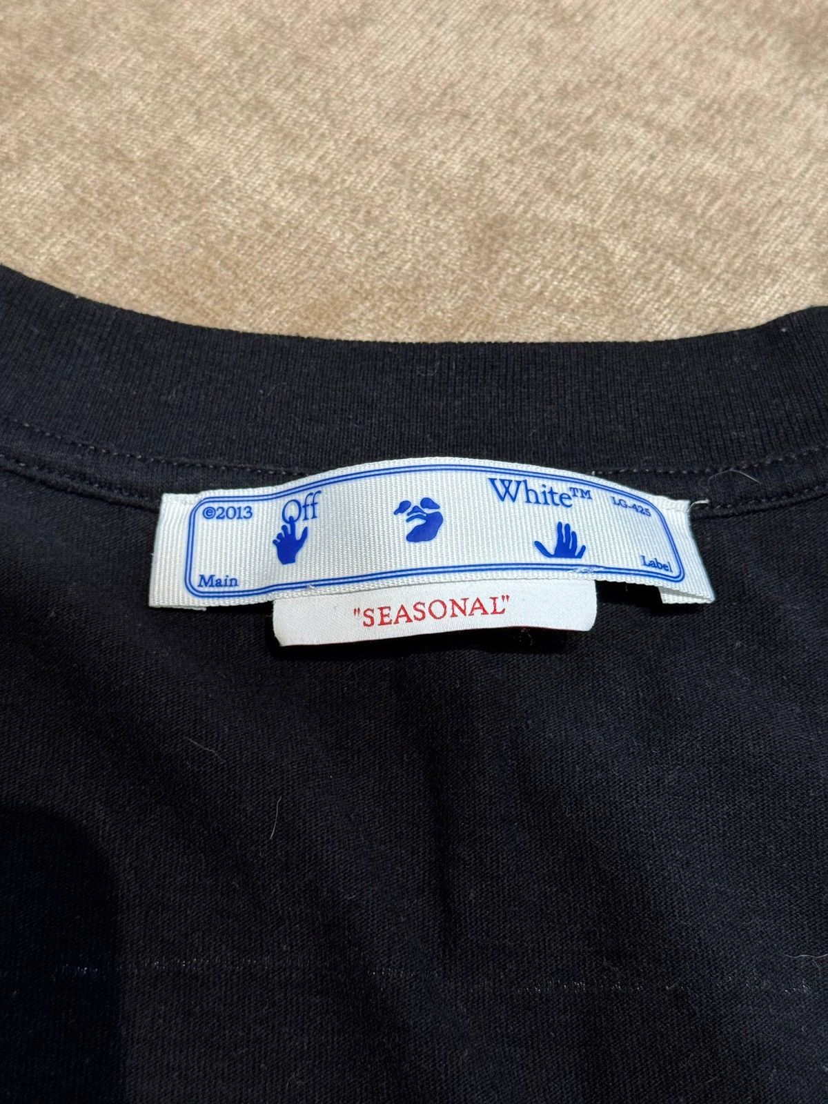 Off-White Off-White T-Shirt Size US S / EU 44-46 / 1 - 3 Thumbnail