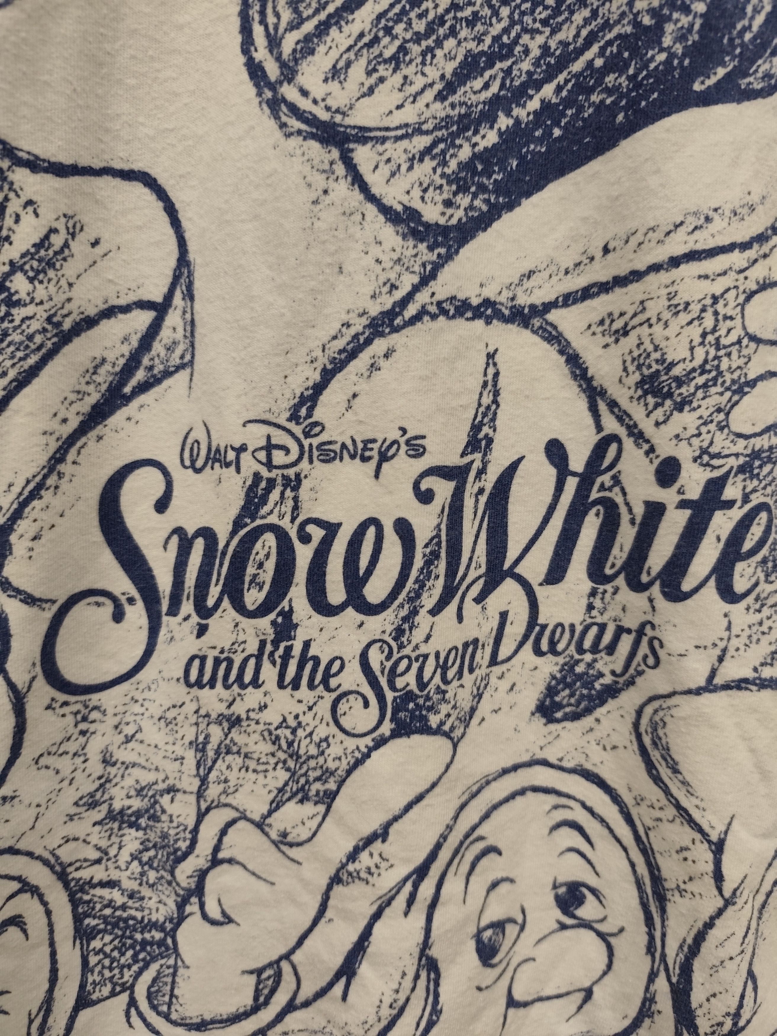 Disney Vintage 90s t shirt disney snow white and seven dwarfs Size US L / EU 52-54 / 3 - 3 Thumbnail