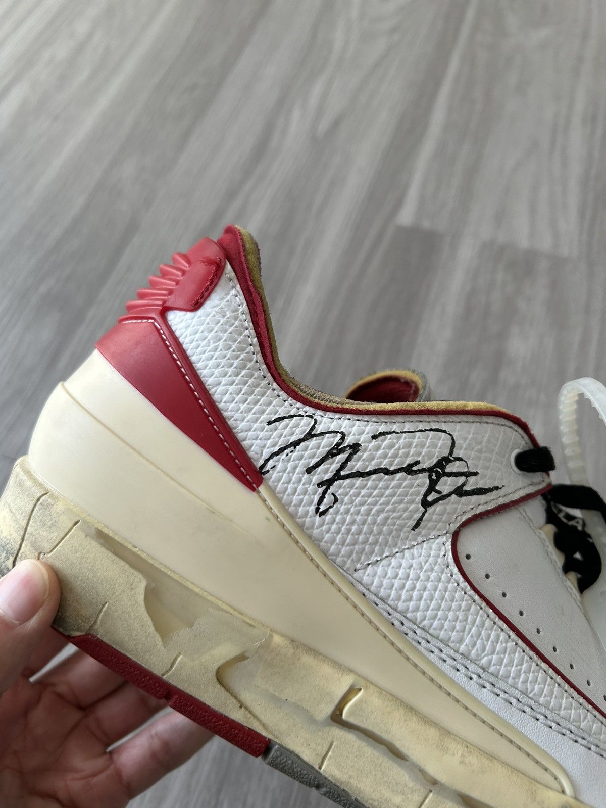 Jordan Brand × Off-White Off-White X Air Jordan Retro 2 Low White Varsity Red Size 11 Size US 11 / EU 44 - 17 Thumbnail