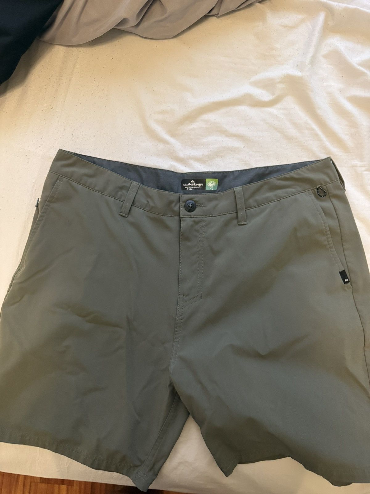 Quiksilver Quicksilver dark green quick dry shorts size 36 Size US 36 / EU 52 - 1 Thumbnail