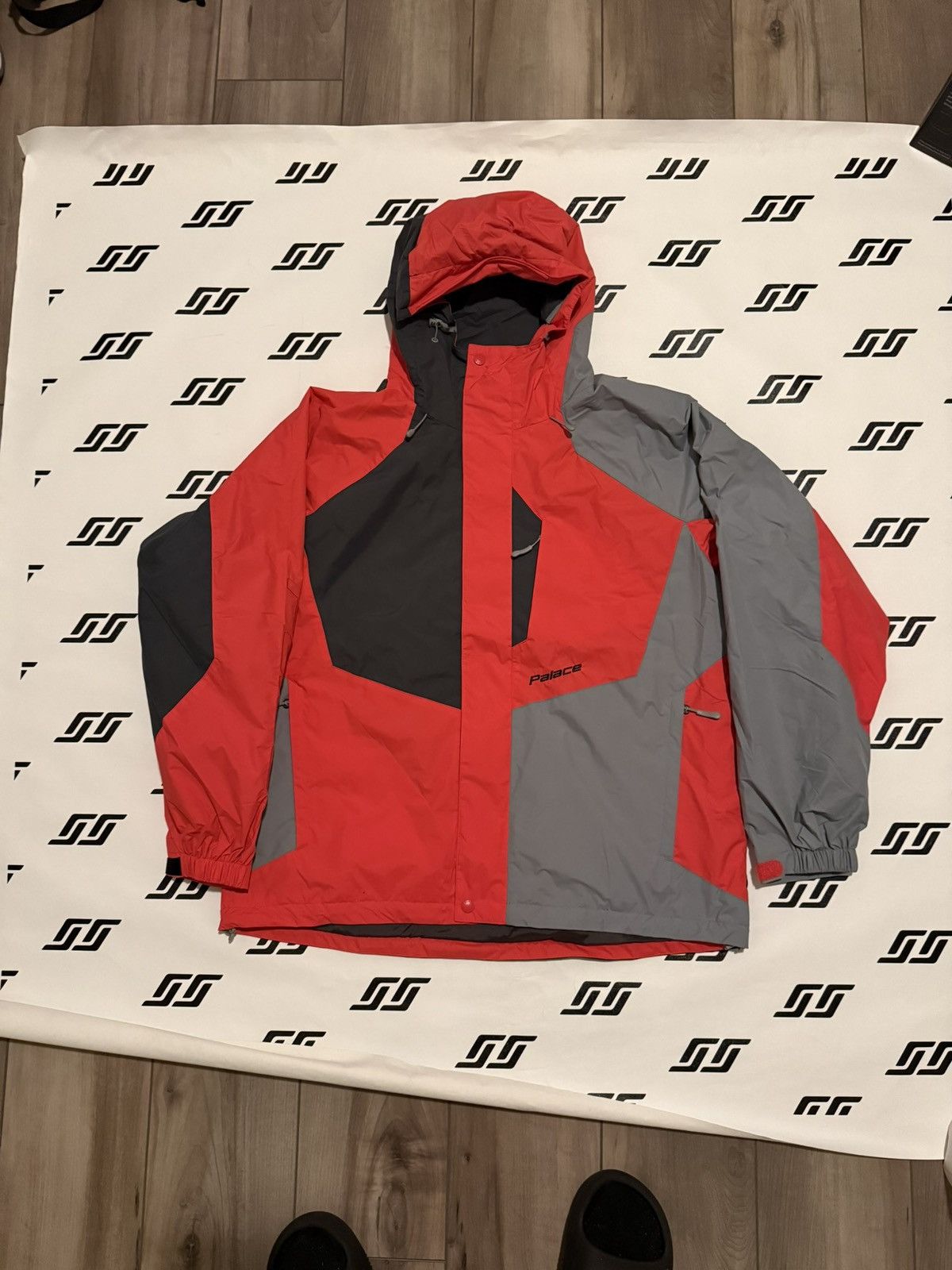 Palace More Powder Jacket in Flame Carbon Size US M / EU 48-50 / 2 - 1 Thumbnail
