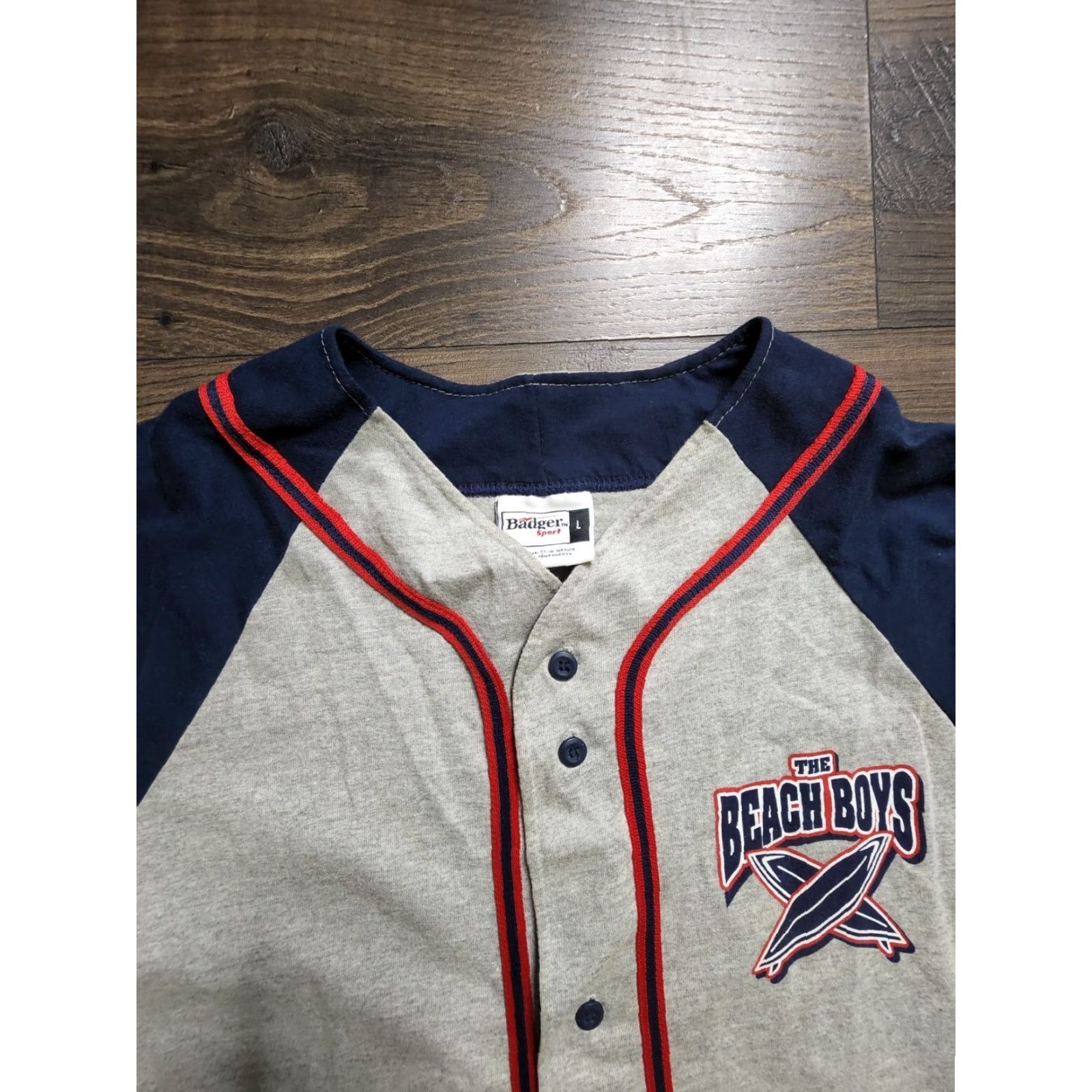 Vintage VINTAGE Badger Beach Baseball Jersey Shirt Adult L Gray Double-Sided Distressed Beach Boys Men L Shirt Mens Size US L / EU 52-54 / 3 - 3 Thumbnail