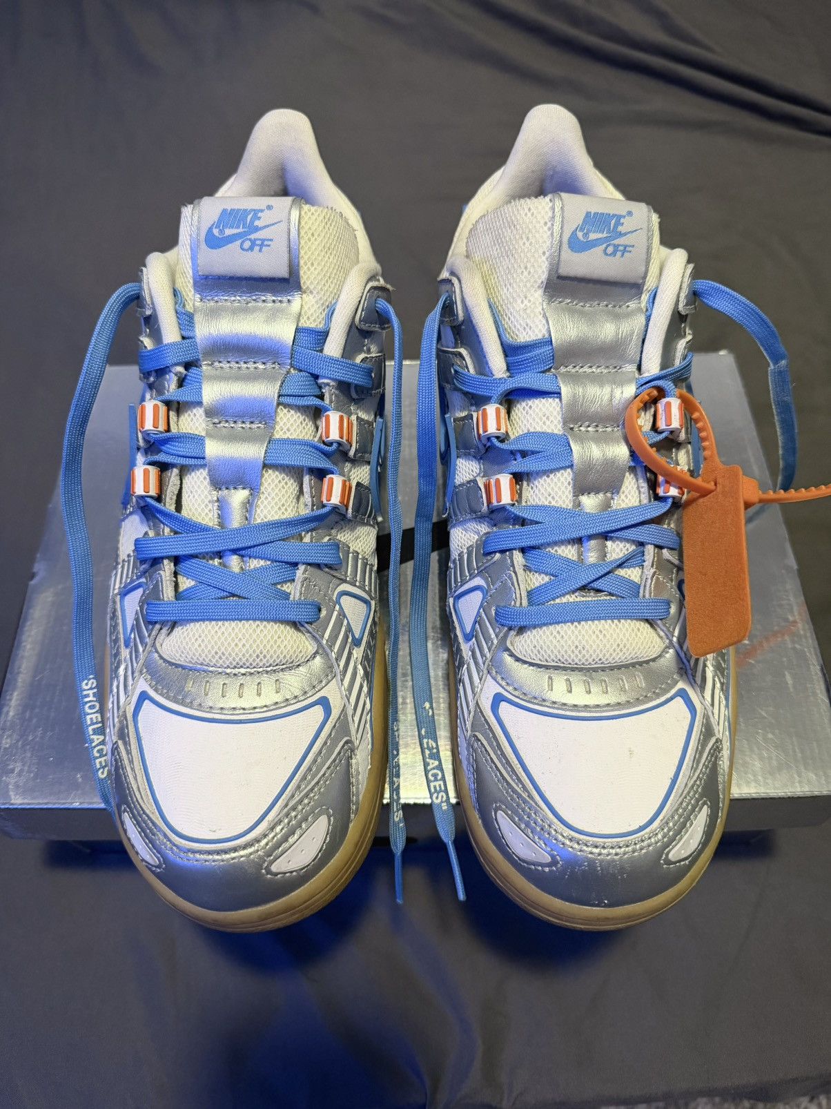 Nike × Off-White Off-White UNC Nike Air Rubber Dunk Size 11 Size US 11 / EU 44 - 1 Thumbnail