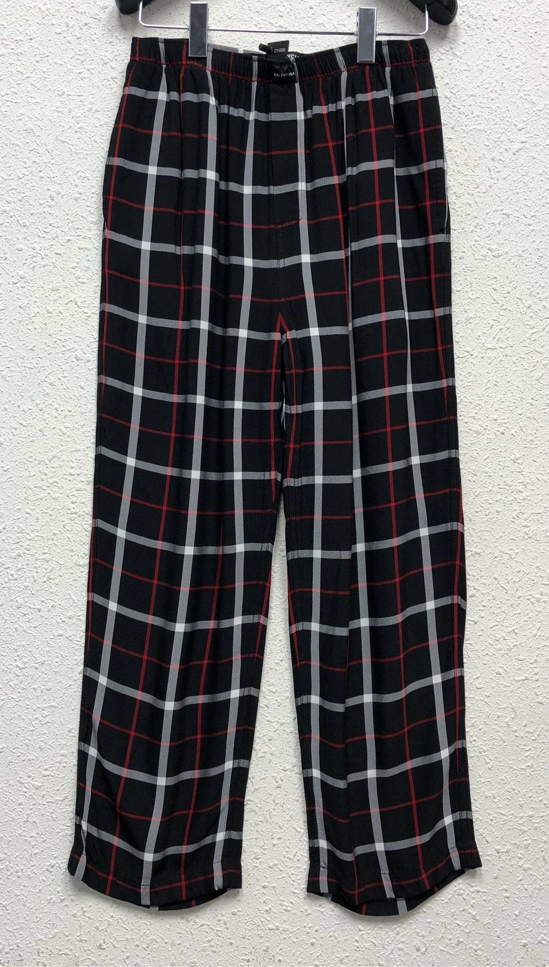 Balenciaga balenciaga black red check relaxation pants Size US 28 / EU 44 - 2 Thumbnail