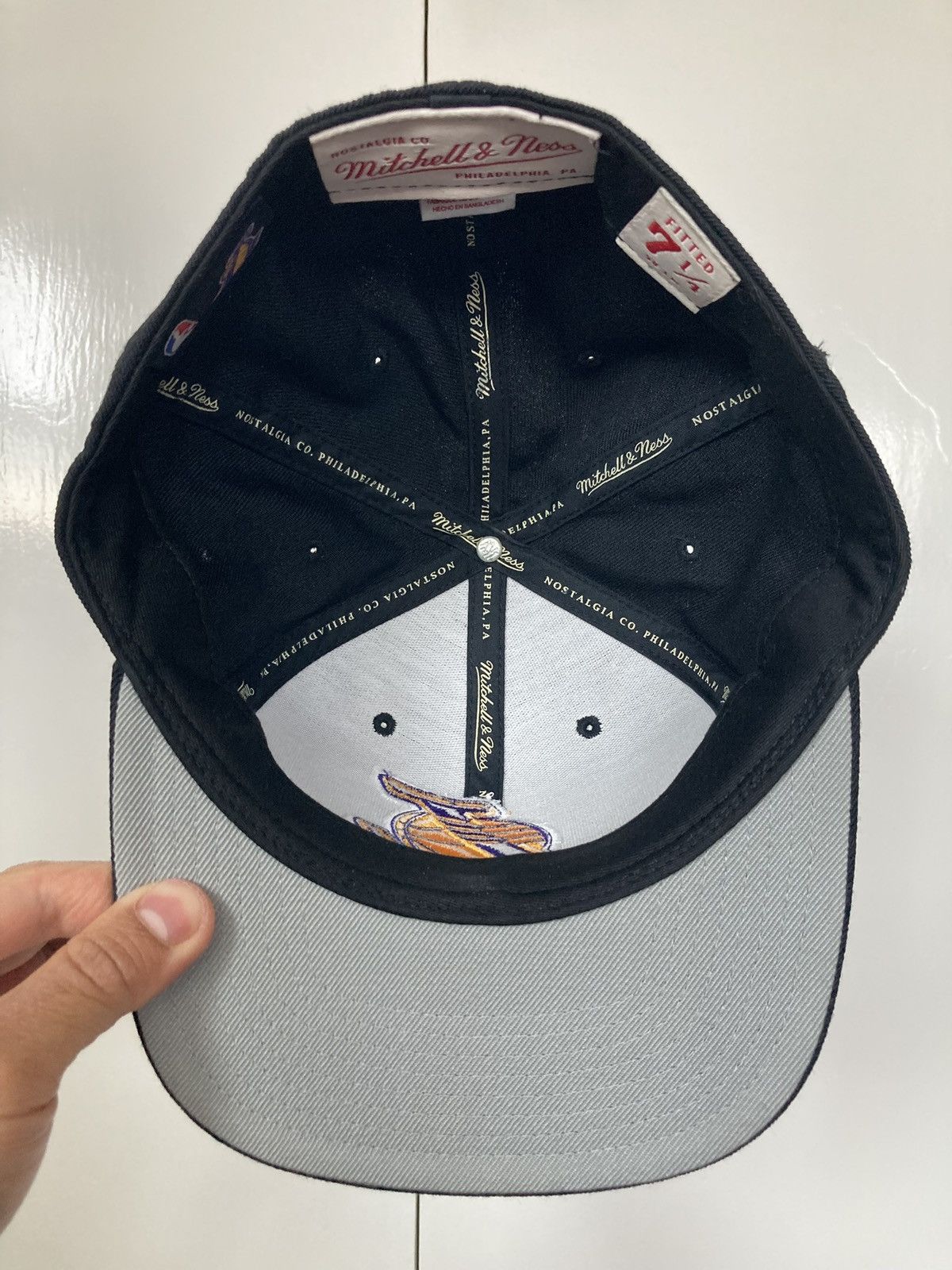 Mitchell & Ness LOS ANGELES LAKERS MITCHELL & NESS HAT CAP NBA BASKETBALL Size ONE SIZE - 11 Thumbnail