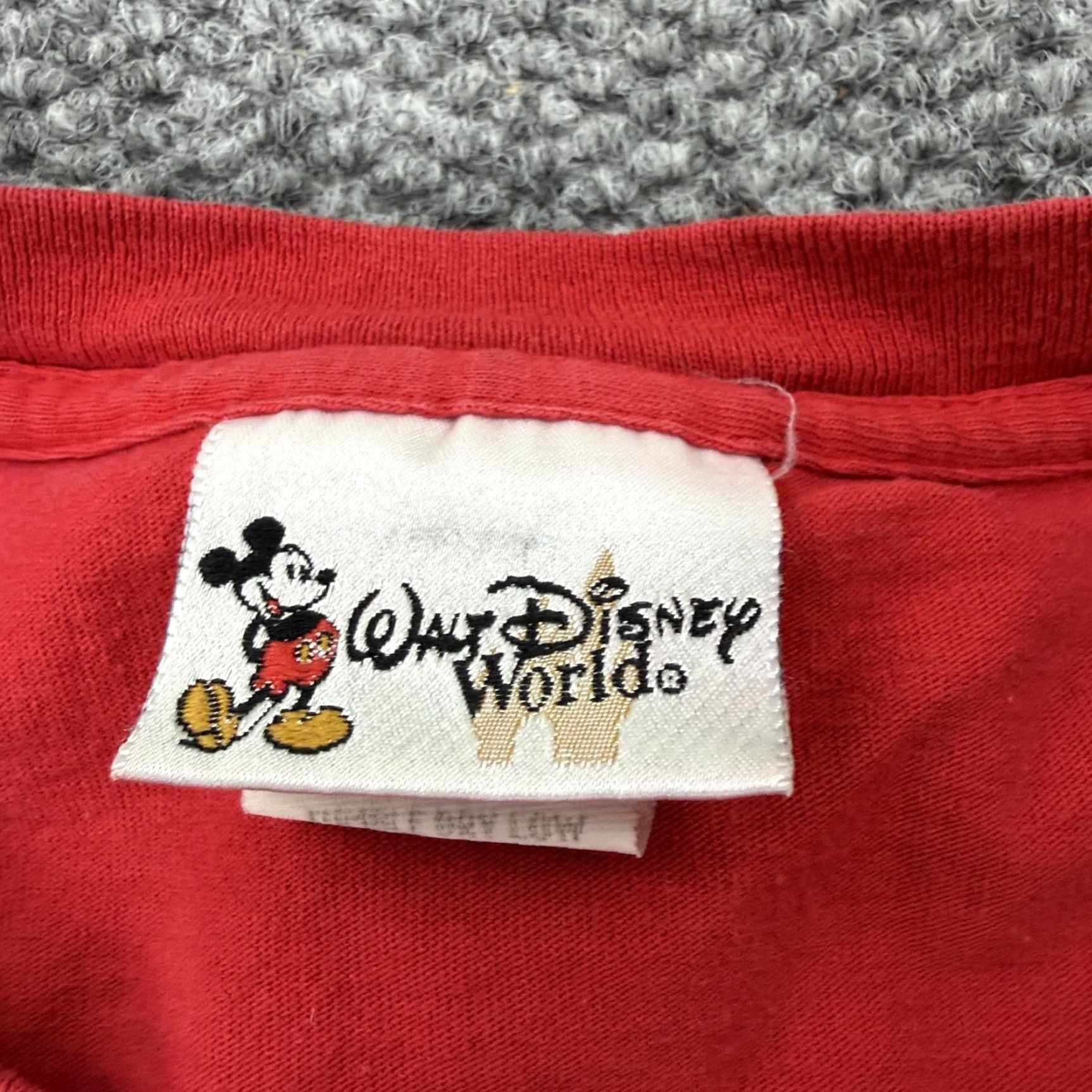 Disney VINTAGE Disney Mickey Minnie Goofy Donald Shirt Mens 3XL Red Graphic Print Crew Neck 90s Disney Characters Men Size US XXL / EU 58 / 5 - 6 Thumbnail