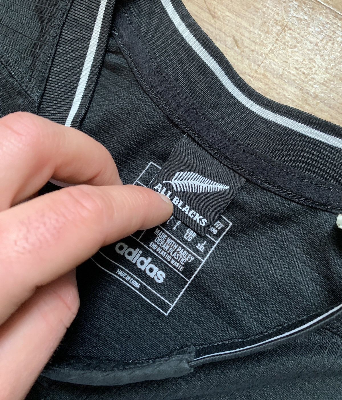 Adidas ALL BLACKS 2022/23 HOME RUGBY JERSEY KIT ADIDAS NEW ZEALAND Size US L / EU 52-54 / 3 - 6 Thumbnail