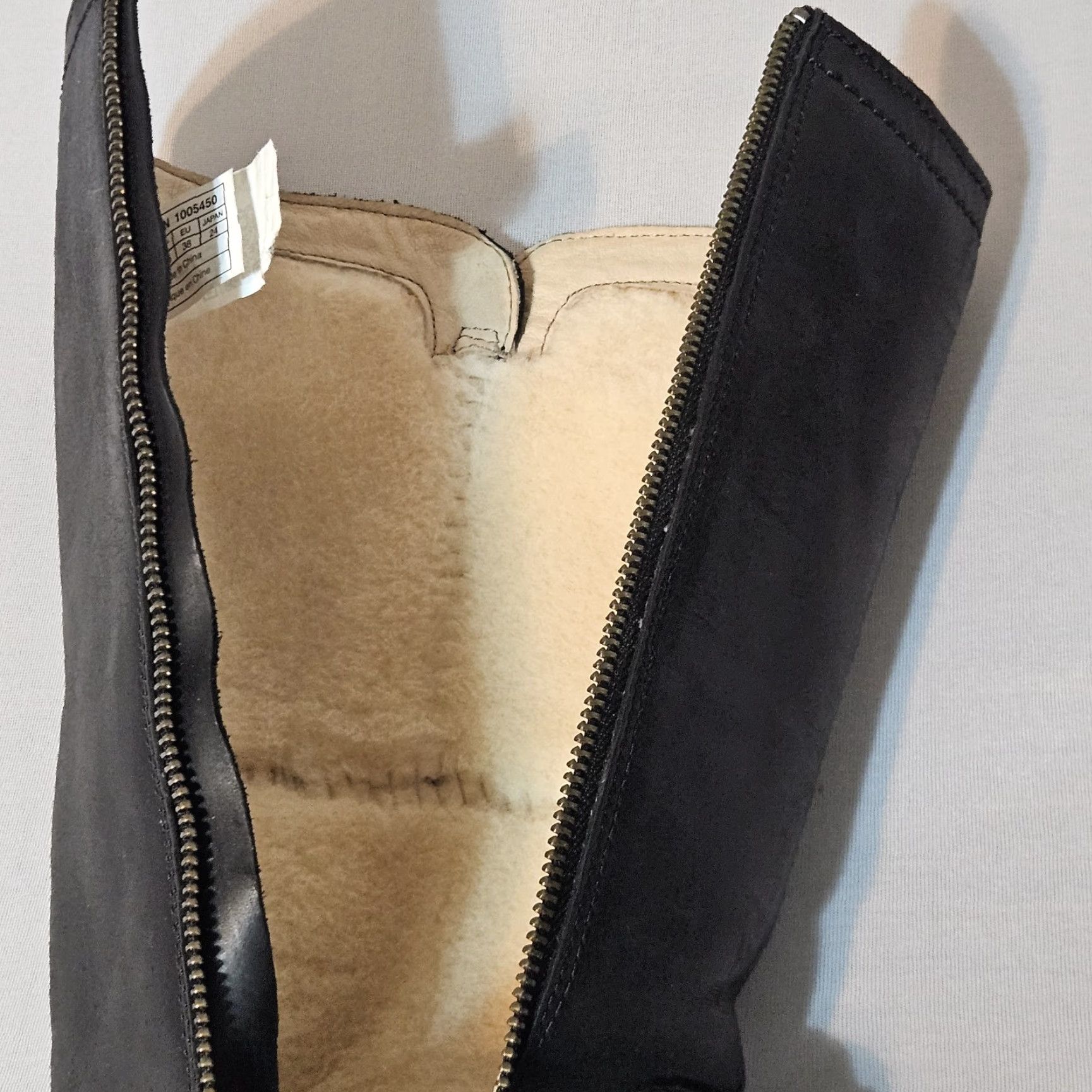 Ugg UGG Rosen Tall Black Leather Sheepskin Sherpa Lined Boots Size 7 Buckle #1005450 Size US 7 / IT 37 - 7 Thumbnail