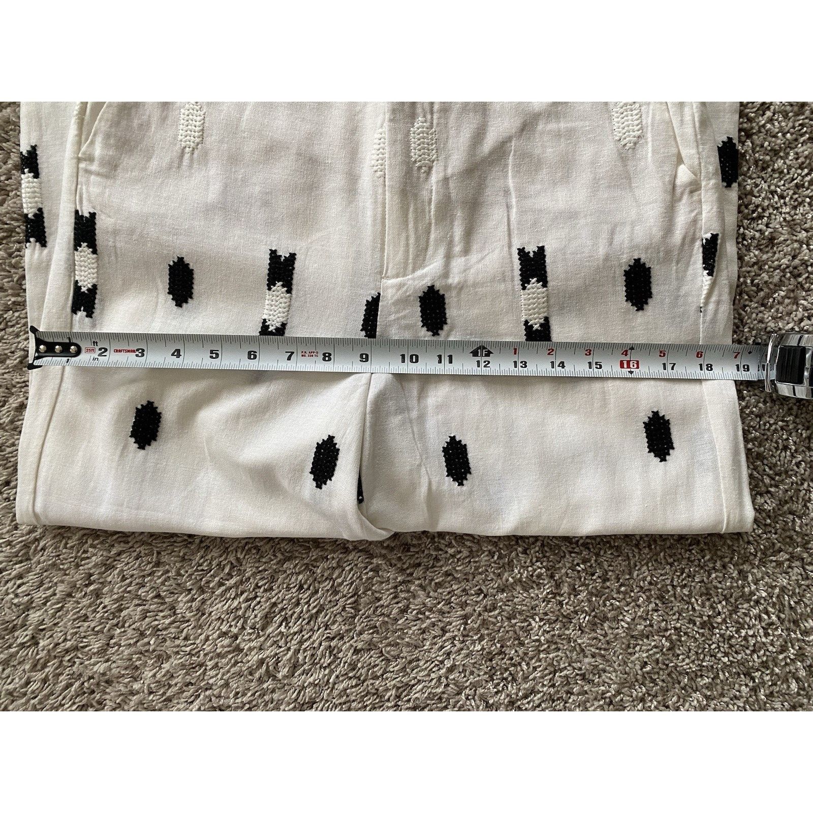 Zara Linen Pants From Zara w green embroidered Aztec Designs Size 28" / US 6 / IT 42 - 7 Thumbnail