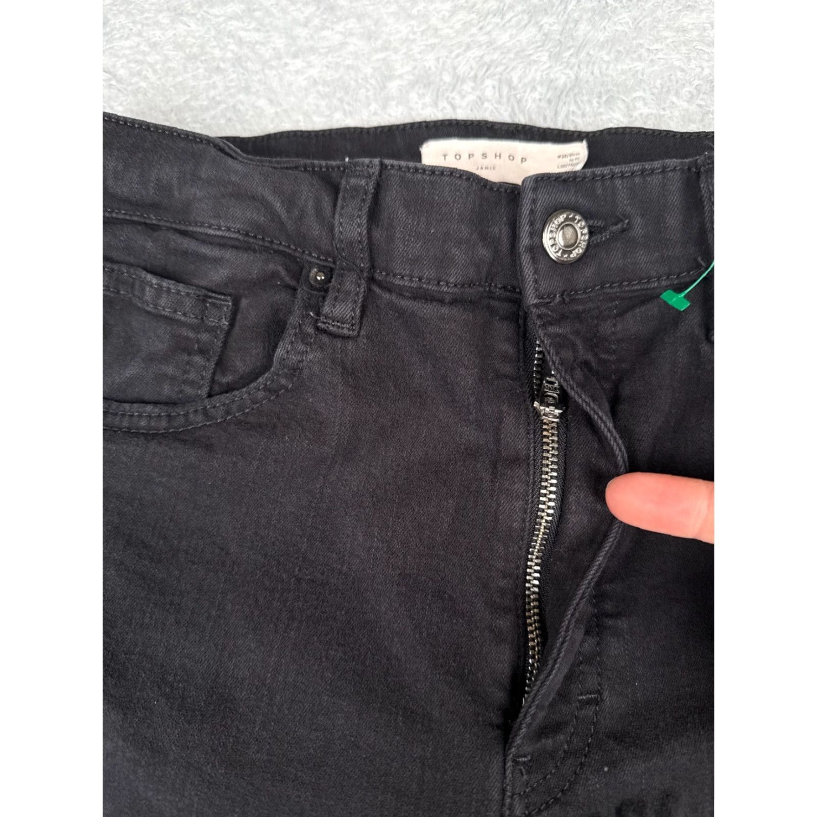 Topshop Top Shop Jeans Women 32 Black Denim Skinny Distressed Mid Rise 29x26 Size XXS / US 00 / IT 34 - 5 Thumbnail