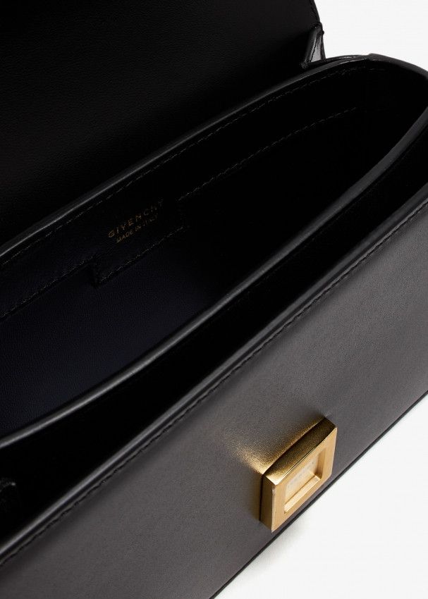 Givenchy o1srvl11e1224 Size: OS/Shoulder Bag in Black Size ONE SIZE - 4 Thumbnail