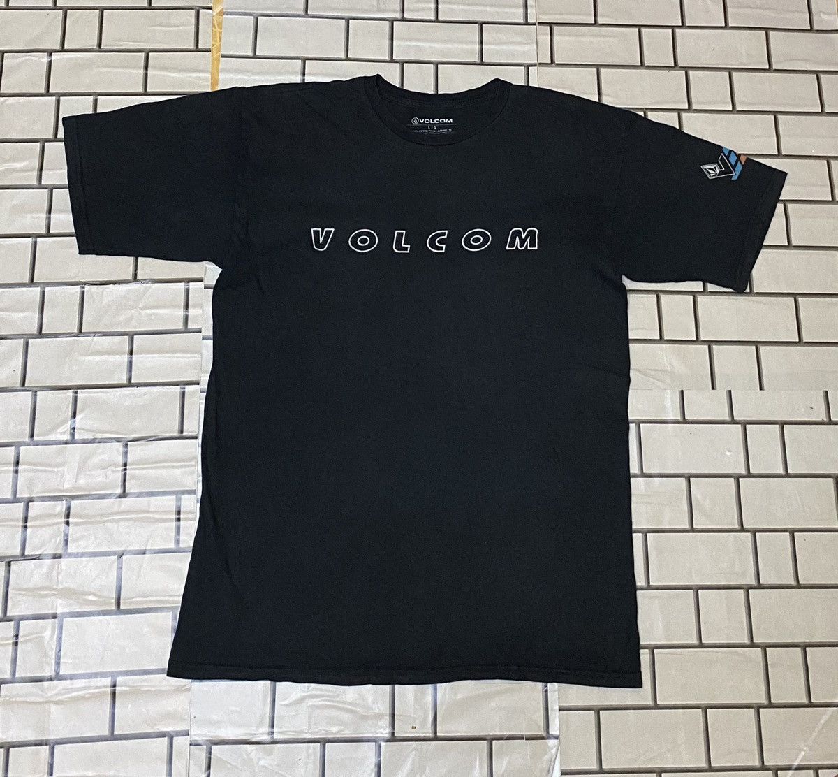 Designer × Volcom T-shirt VOLCOM Size US M / EU 48-50 / 2 - 1 Thumbnail