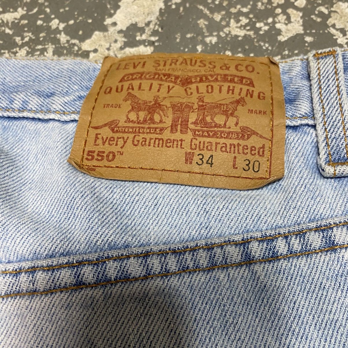 Japanese Brand × Levi's × Vintage Vintage Levis 550 Light Wash Relaxed Fit Denim Jeans 90s Size US 33 - 6 Thumbnail