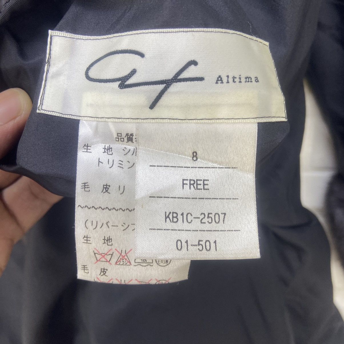 Japanese Brand Japanese Brand Squirrel Fur Reversible Long Coat Size M / US 6-8 / IT 42-44 - 22 Thumbnail