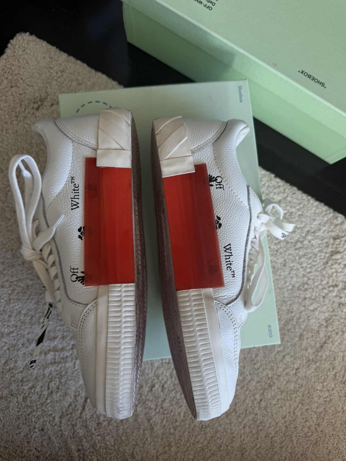 Off-White Off-White Low Vulcanized Leather Sneakers in White Size US 7.5 / EU 40-41 - 8 Thumbnail