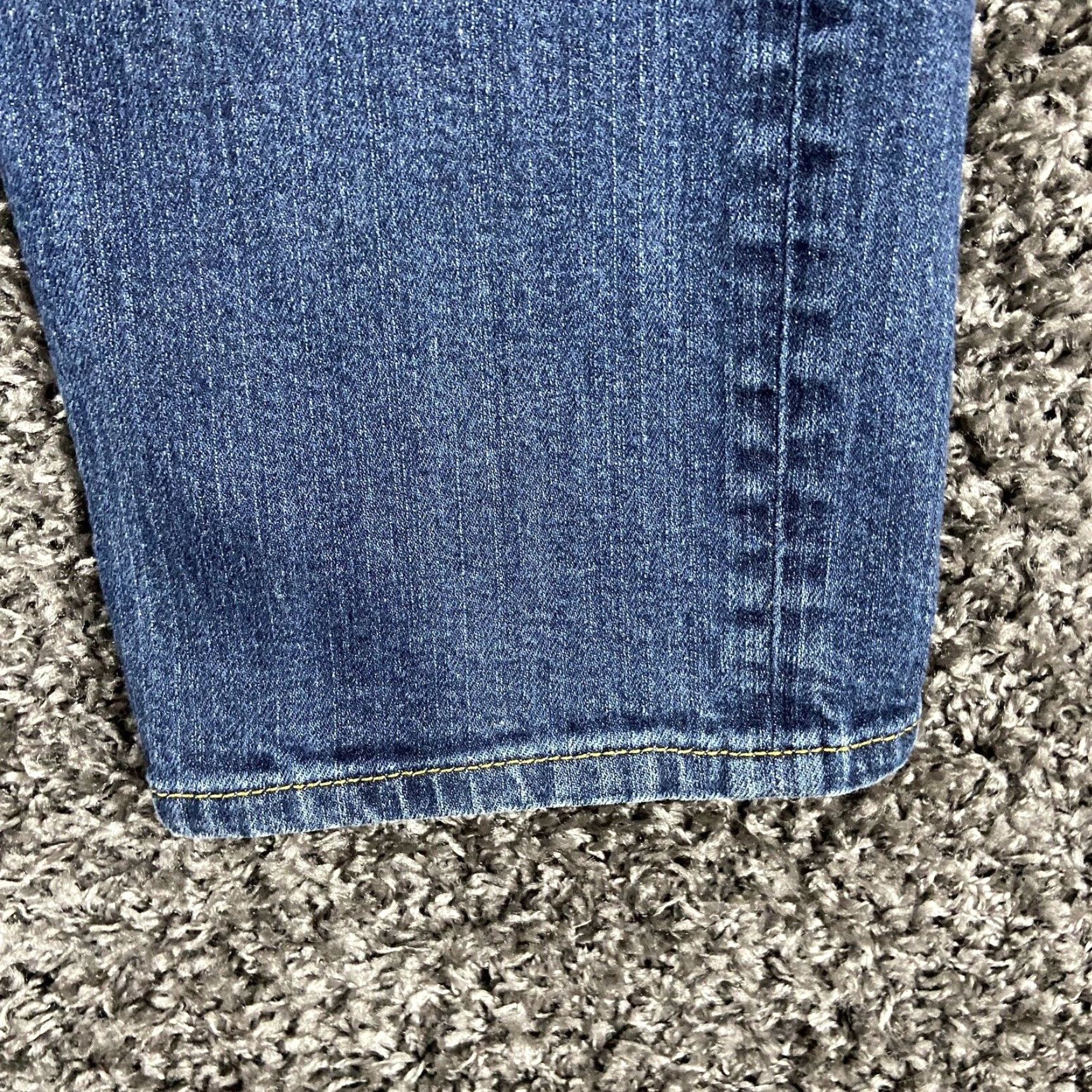 Tommy Bahama VINTAGE Tommy Bahama Blue Straight Jeans Men's 38x32 Regular Mens Size US 38 / EU 54 - 2 Thumbnail