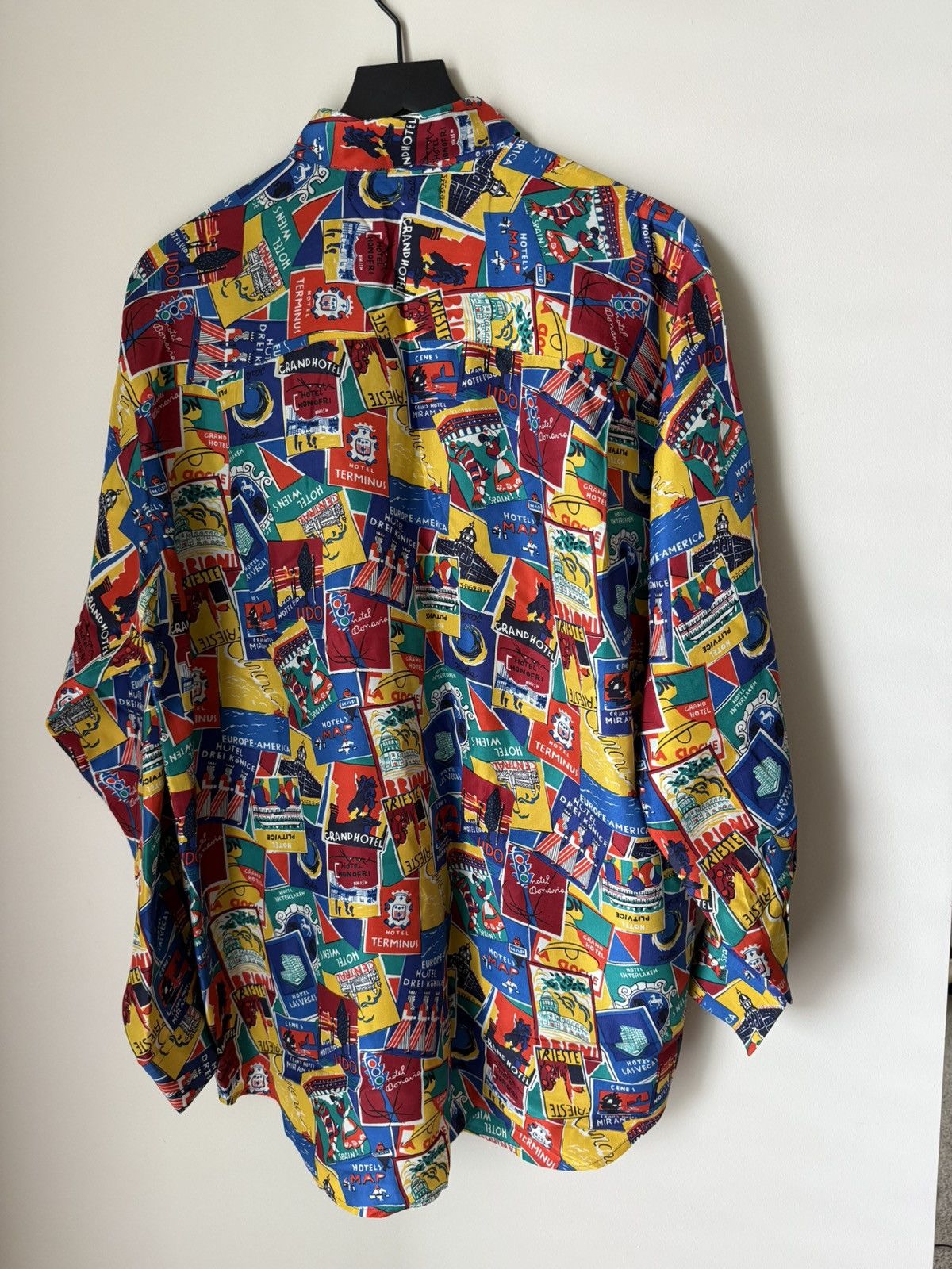 Saks Fifth Avenue Saks 5th Ave - Medium Around The World Long Sleeve Button Up Size US M / EU 48-50 / 2 - 9 Thumbnail