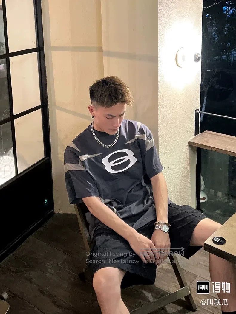 Balenciaga Balenciaga Double Ring King Logo T-Shirt Size US L / EU 52-54 / 3 - 8 Thumbnail