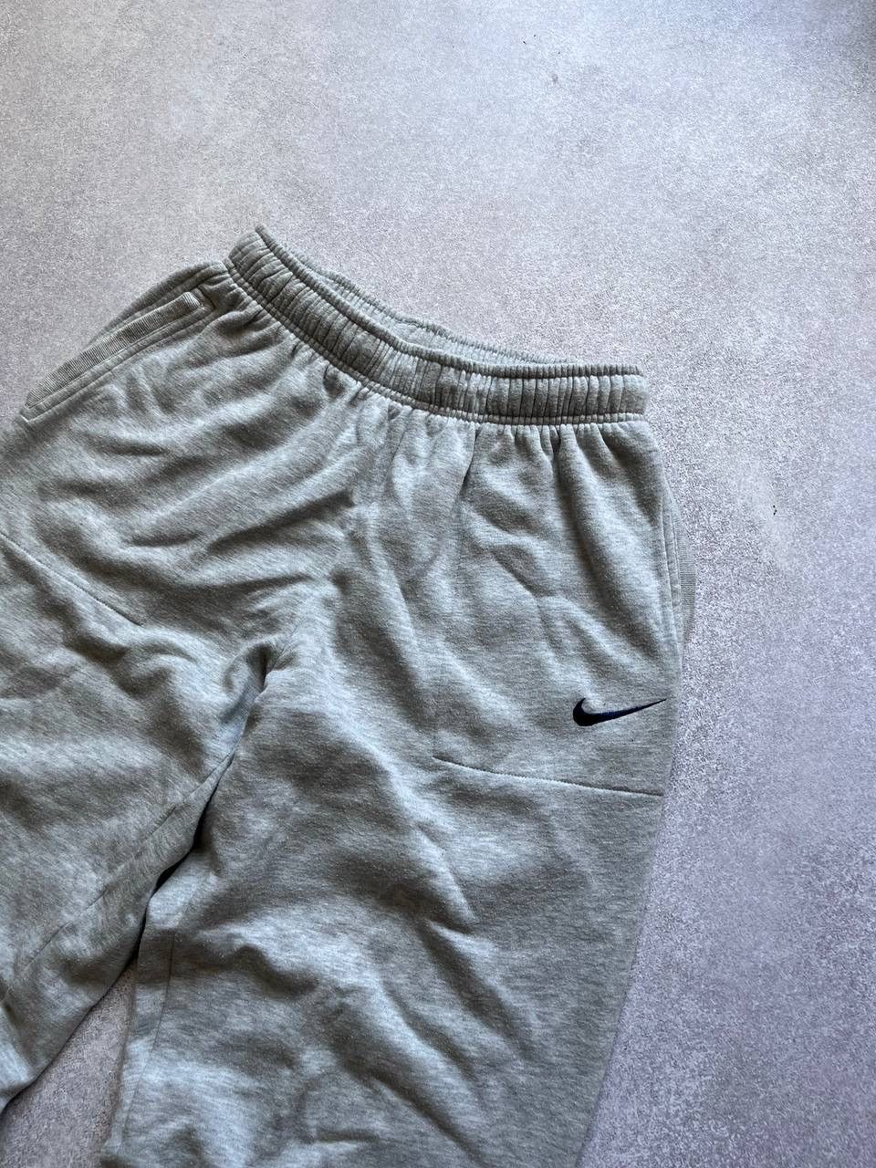 Nike × Vintage Vintage Nike Swoosh Cotton Baggy Track Pants Y2K M Size US 32 / EU 48 - 2 Thumbnail