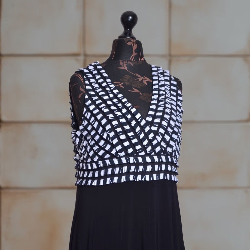 Joseph Ribkoff Joseph Ribkoff Women's Black Sleeveless V-Neck Ruffle Midi Dress UK18 Size XXL / US 16-18 / IT 52-54 - 1 Thumbnail