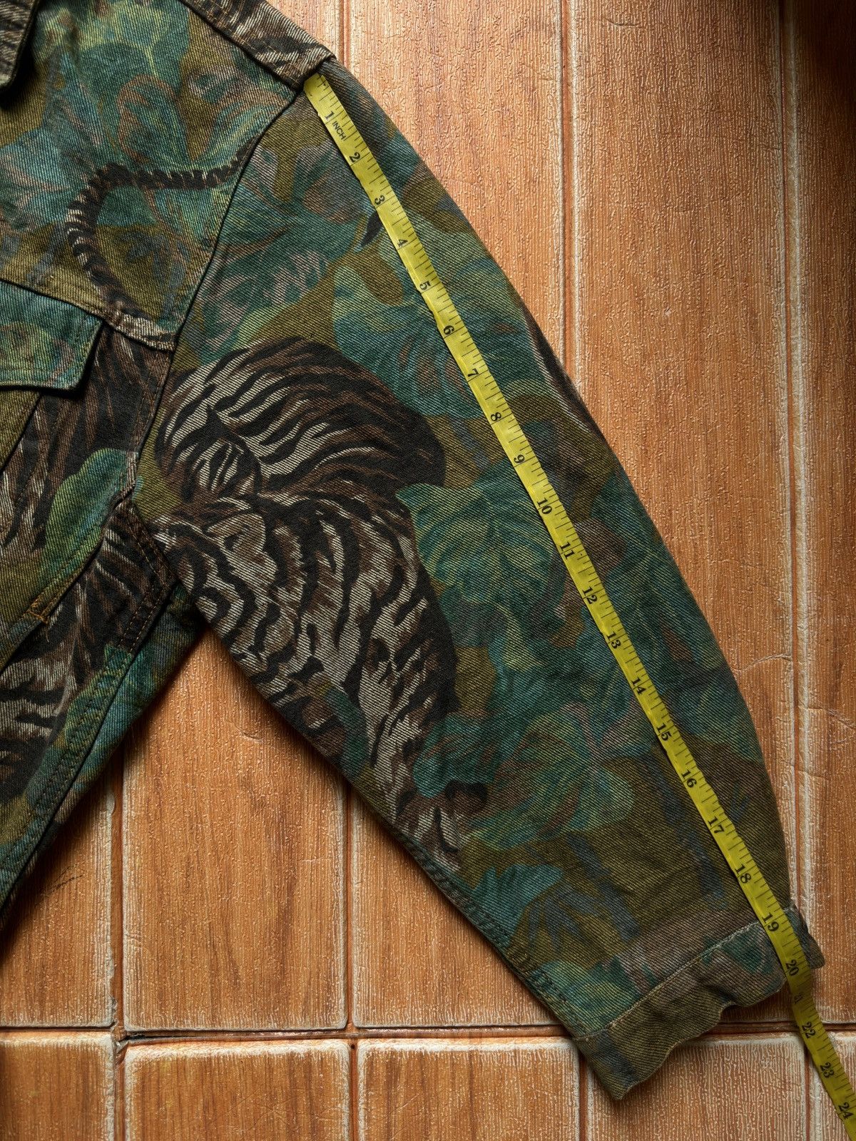 Kenzo 90’s vintage KENZO jeans tiger All over print jacket Size L / US 10 / IT 46 - 11 Thumbnail