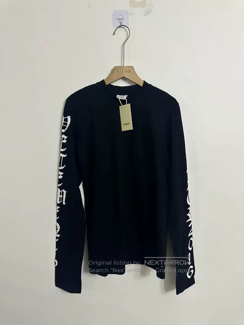 VETEMENTS Original Sanskrit Long Sleeve