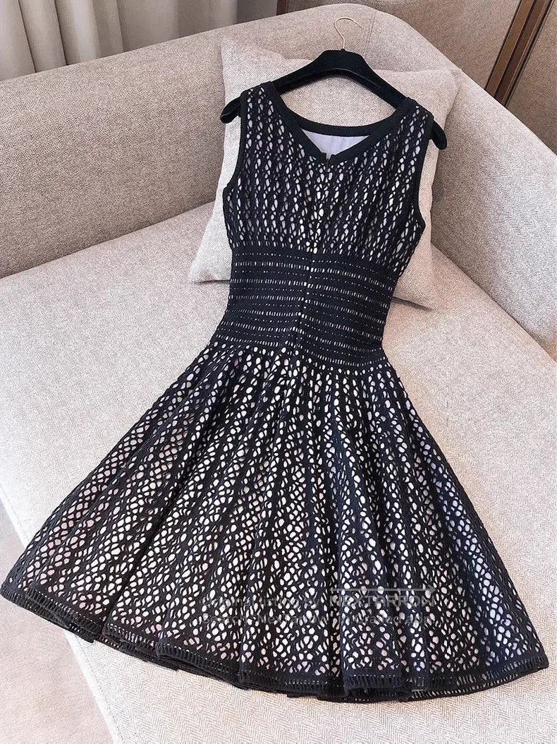 Alaia Alaia Sleeveless knitted dress with pleated design Size S / US 4 / IT 40 - 2 Thumbnail