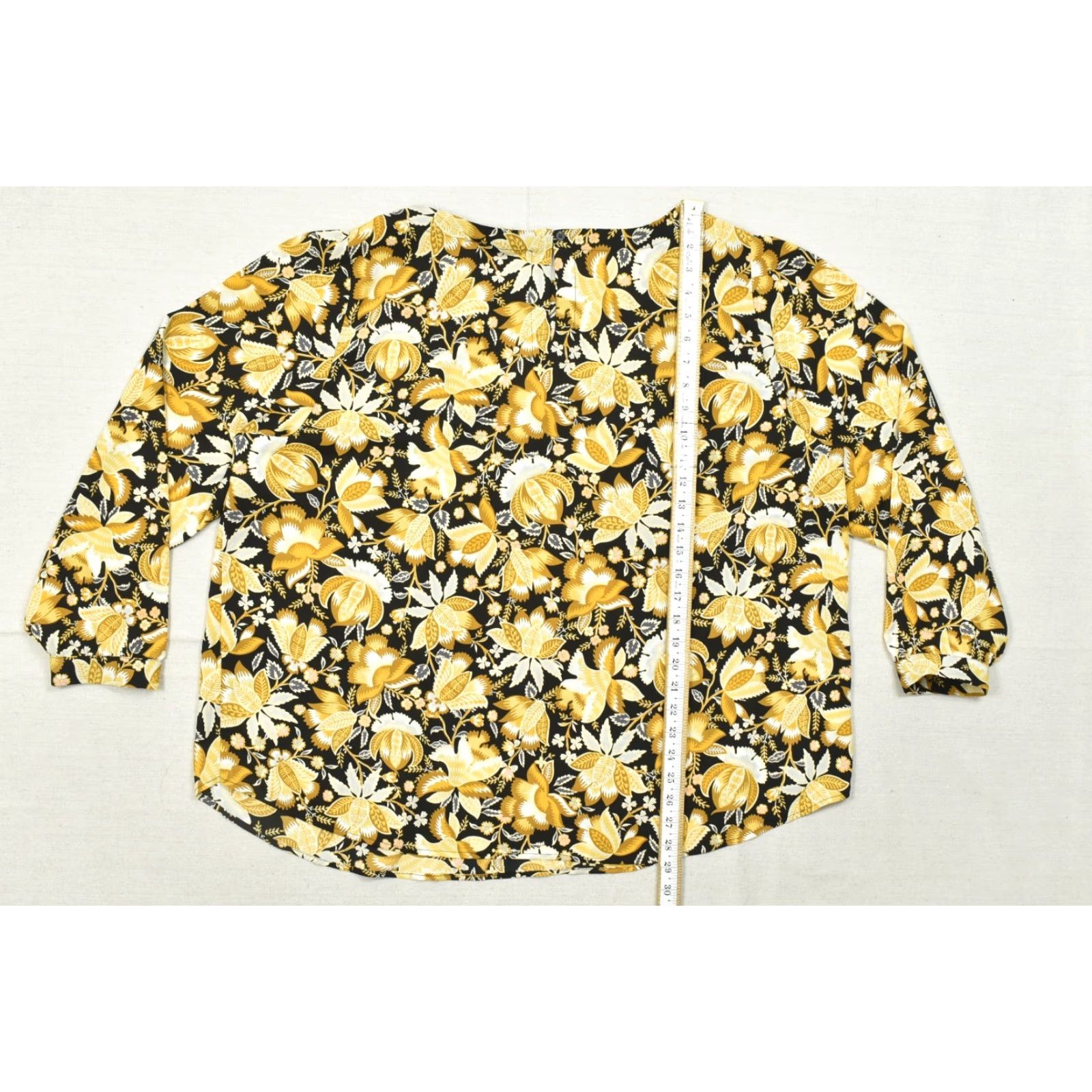 Loft VINTAGE? No — Loft PLUS Blouse Womens Size 22 Yellow Floral Long Sleeve Crew Neck Keyhole Lightweight Polyester Shirt Size 3XL / US 20-22 - 4 Thumbnail